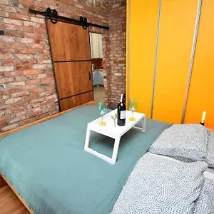 apartament-blue-bastion-walowa-z-klimatyzacja-i.gdanskhotel.org/