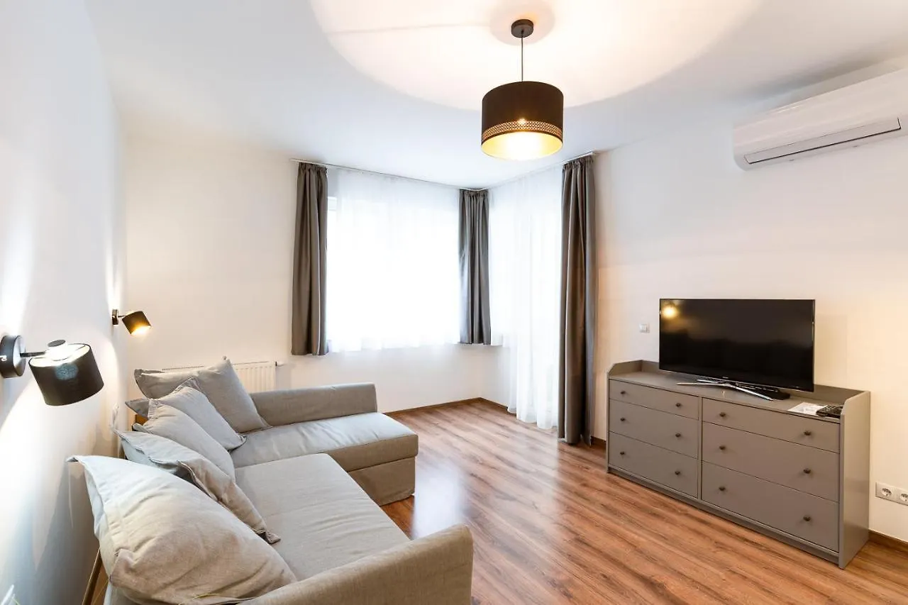 Modern & Newly Built Apartment With Private Garage 부다페스트 헝가리