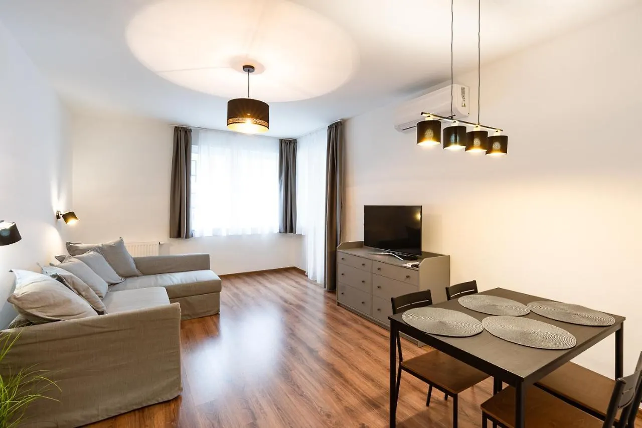 Modern & Newly Built Apartment With Private Garage Budapest 0*,